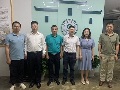 省社会组织第二综合党委党建标准化验收工作组赴商会党支部进行检查指导工作